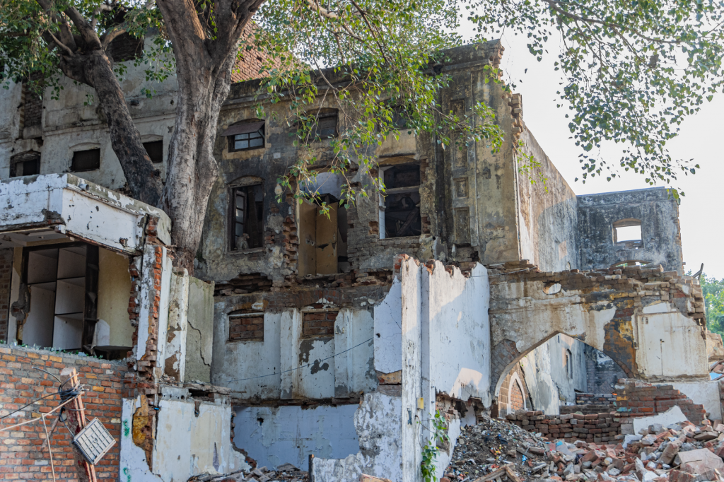 Delhi Hostel Collapse: Student's SOS!