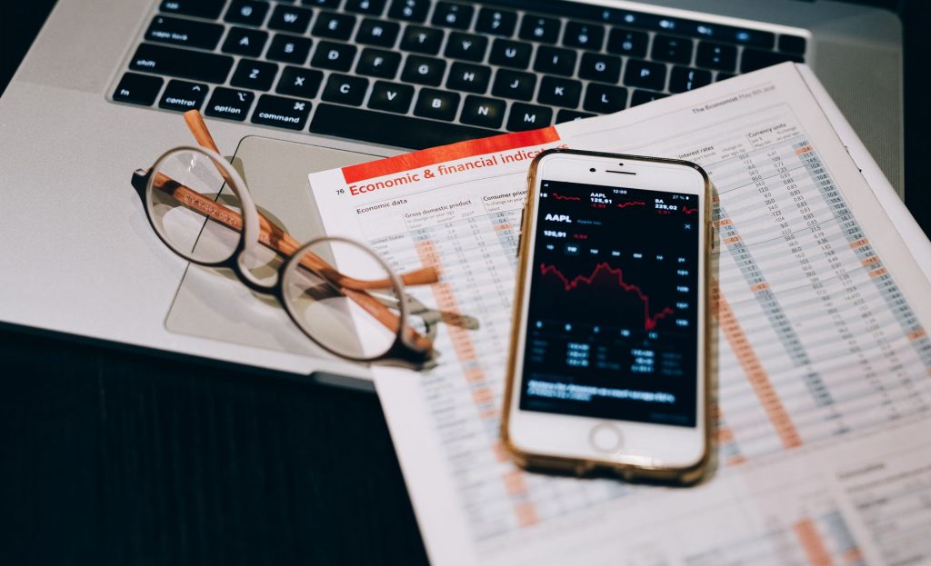 AI Slowdown: Indian Tech Stocks Set to Shine?