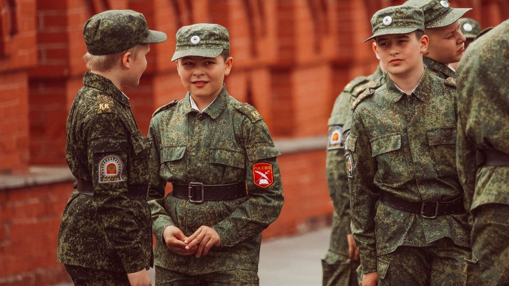 Zelensky Warns Indians: Russia is Tricking You!