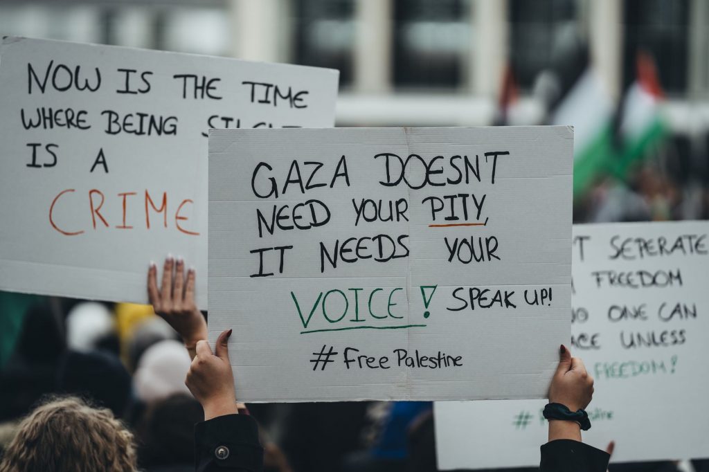 Hollywood Star Calls for Gaza Peace After Arrest