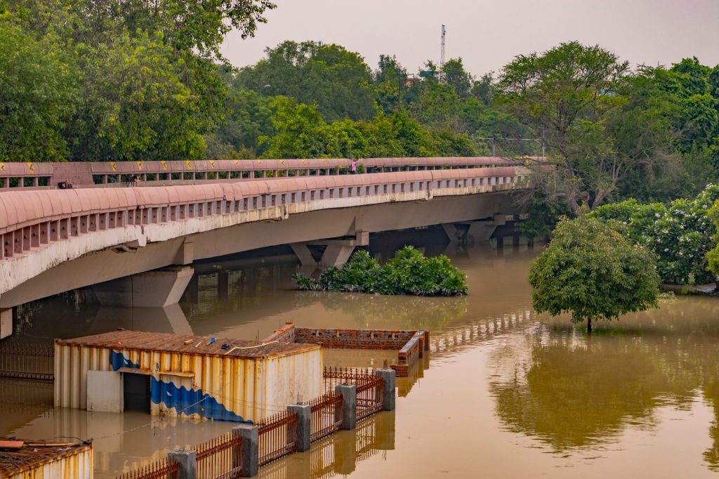 Delhi Drenched: Rain Brings Relief, Yellow Alert Issued